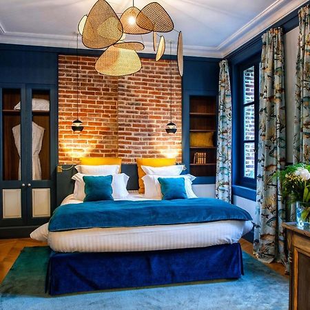 La Petite Folie Bed & Breakfast Honfleur Exterior photo