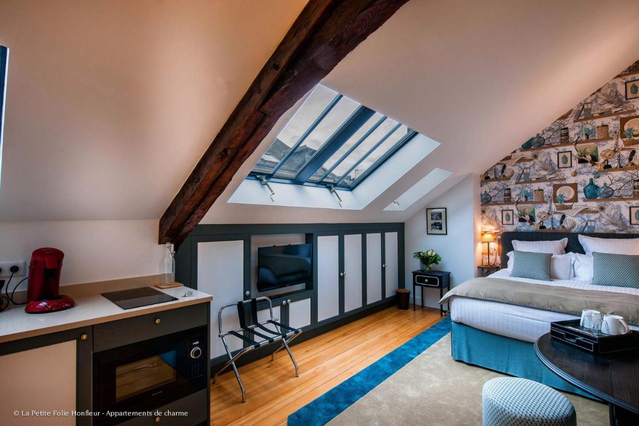 La Petite Folie Bed & Breakfast Honfleur Exterior photo