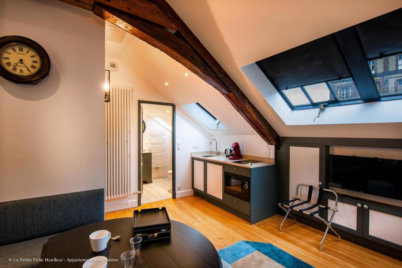 La Petite Folie Bed & Breakfast Honfleur Exterior photo