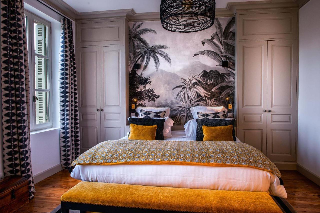 La Petite Folie Bed & Breakfast Honfleur Exterior photo