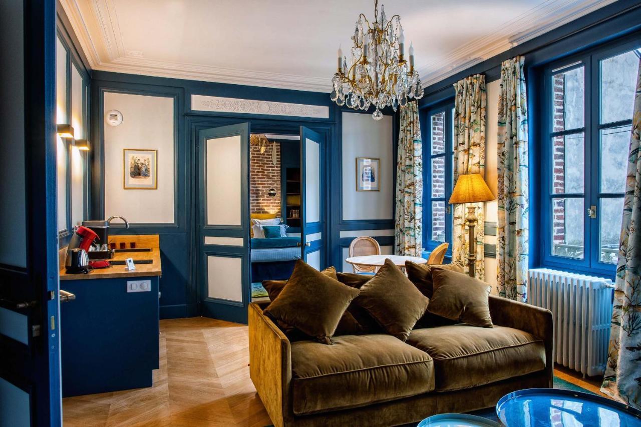 La Petite Folie Bed & Breakfast Honfleur Exterior photo