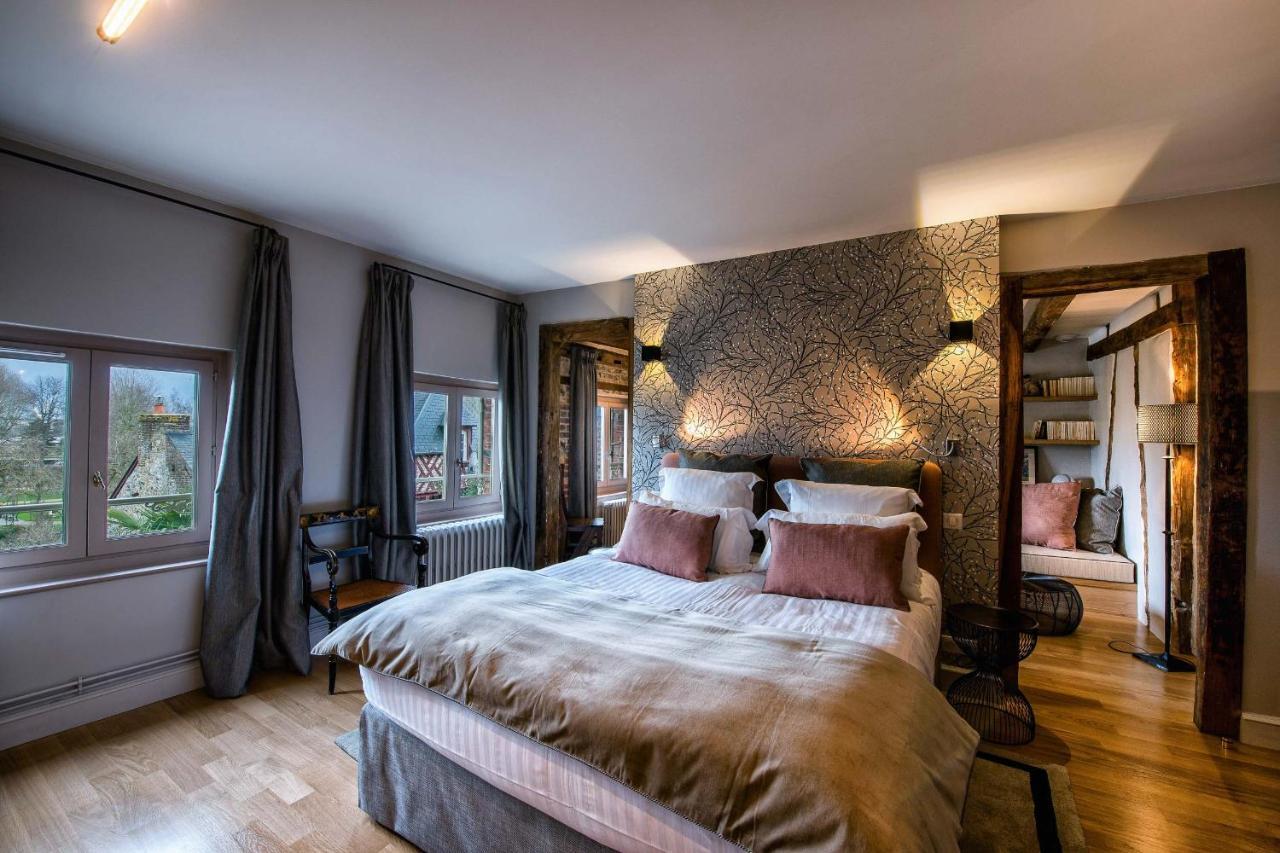 La Petite Folie Bed & Breakfast Honfleur Exterior photo