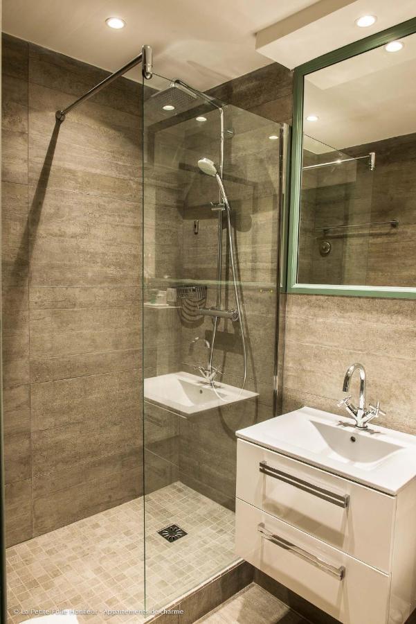 La Petite Folie Bed & Breakfast Honfleur Exterior photo