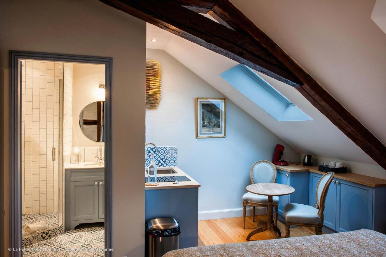 La Petite Folie Bed & Breakfast Honfleur Exterior photo