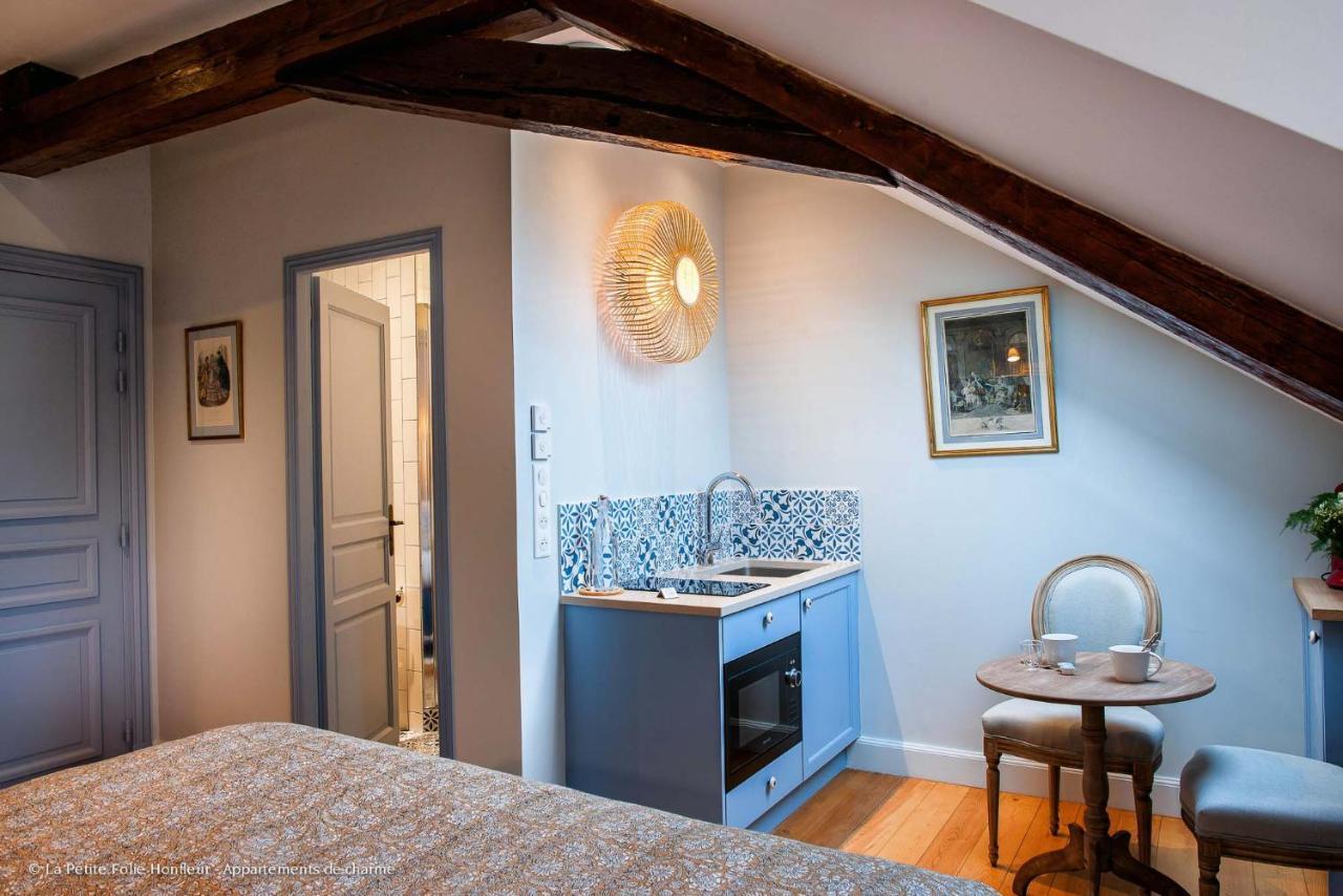 La Petite Folie Bed & Breakfast Honfleur Exterior photo