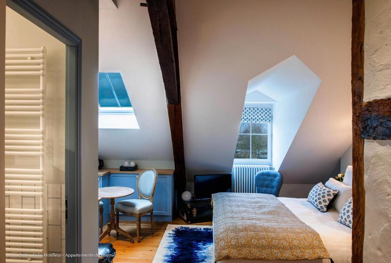 La Petite Folie Bed & Breakfast Honfleur Exterior photo